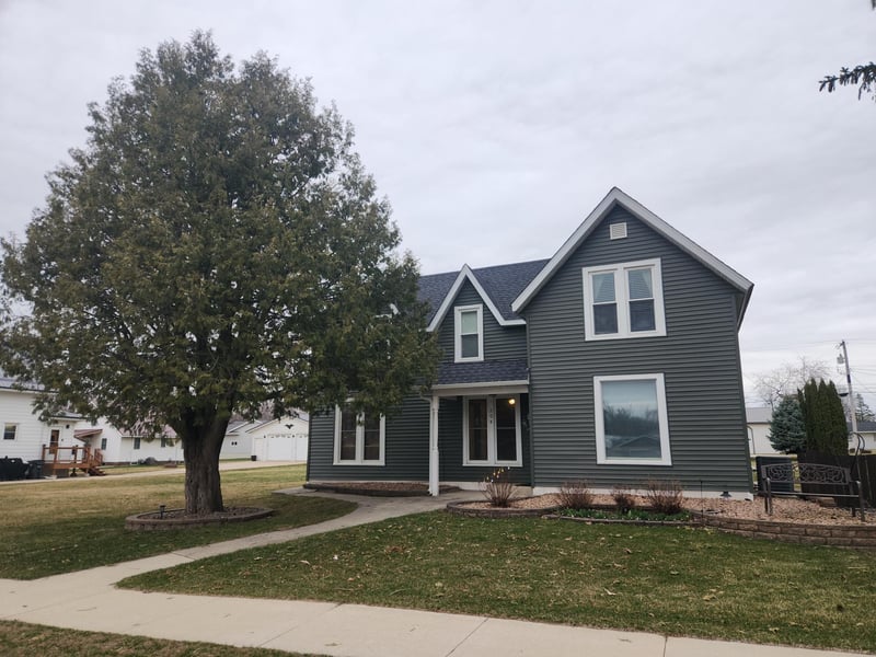 204 W Main St, Adams, MN 55909