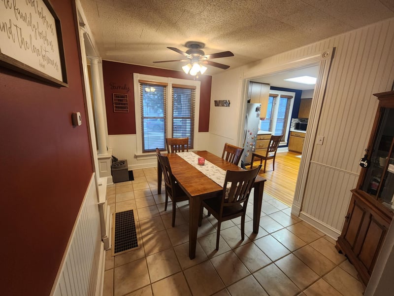 204 W Main St, Adams, MN 55909