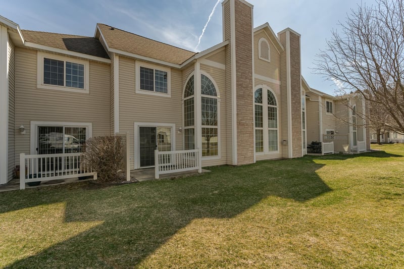 1930 Topaz Pointe Ln SW, Rochester, MN 55902