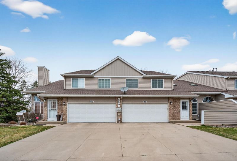 995 106th Ln NW #45, Coon Rapids, MN 55433