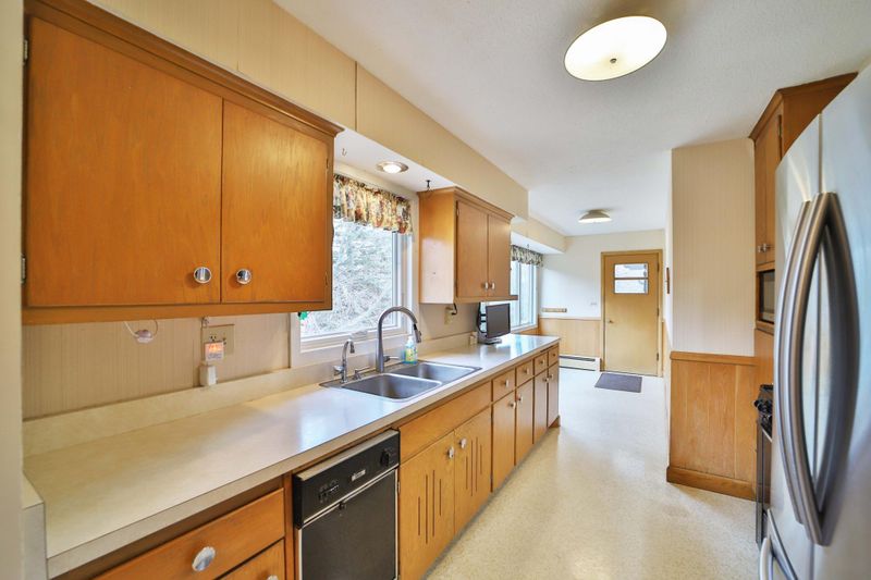 14894 Riverside Dr, Brainerd, MN 56401