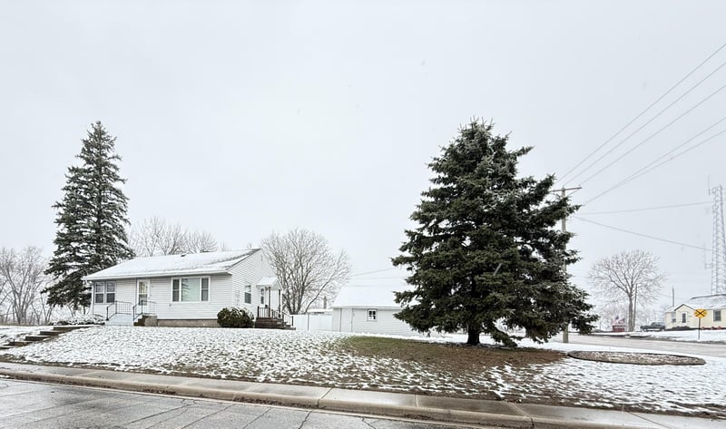 31 W Wilkening Ave, Appleton, MN 56208