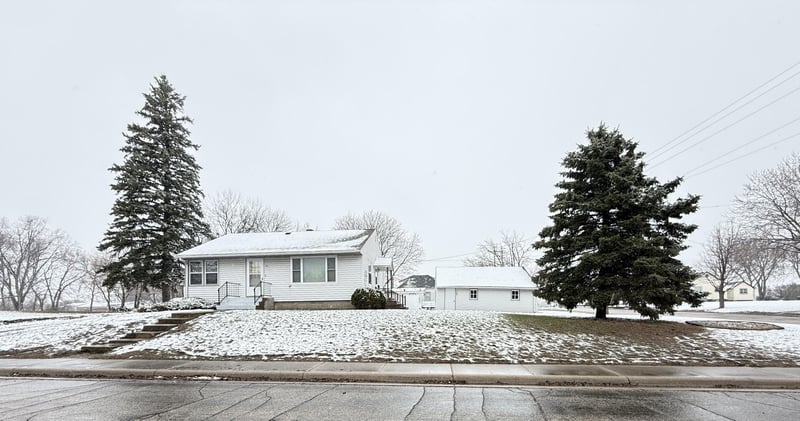31 W Wilkening Ave, Appleton, MN 56208