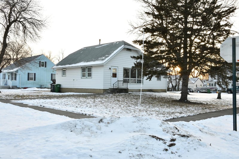 402 Rohrer St, Round Lake, MN 56167