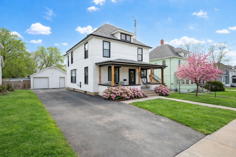 908 1st St SE, Rochester, MN 55904