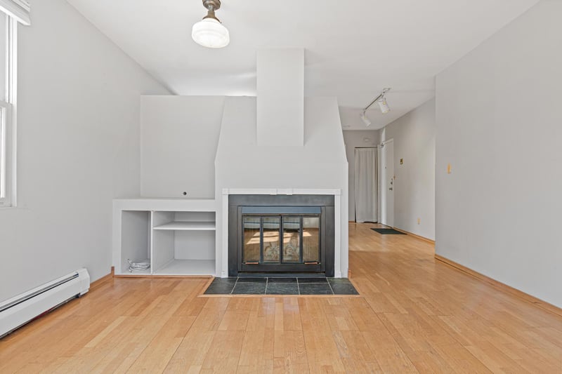 676 Ashland Ave #1, Saint Paul, MN 55104