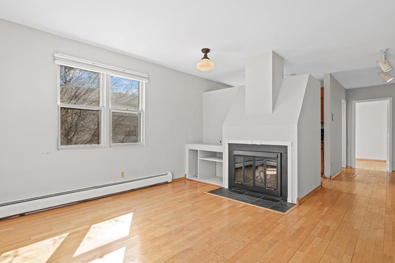 676 Ashland Ave #1, Saint Paul, MN 55104