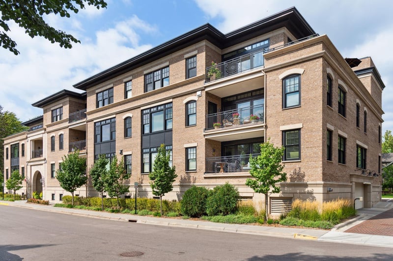 240 Minnetonka Ave S #203, Wayzata, MN 55391