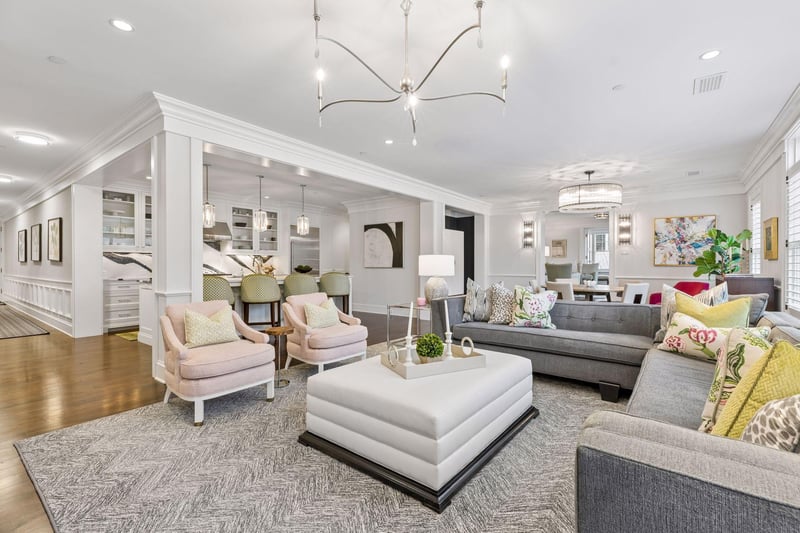 240 Minnetonka Ave S #203, Wayzata, MN 55391