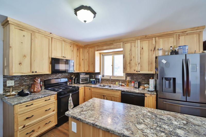 1511 8th St NE, Staples, MN 56479