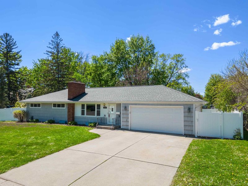 9230 Portland Ave S, Bloomington, MN 55420