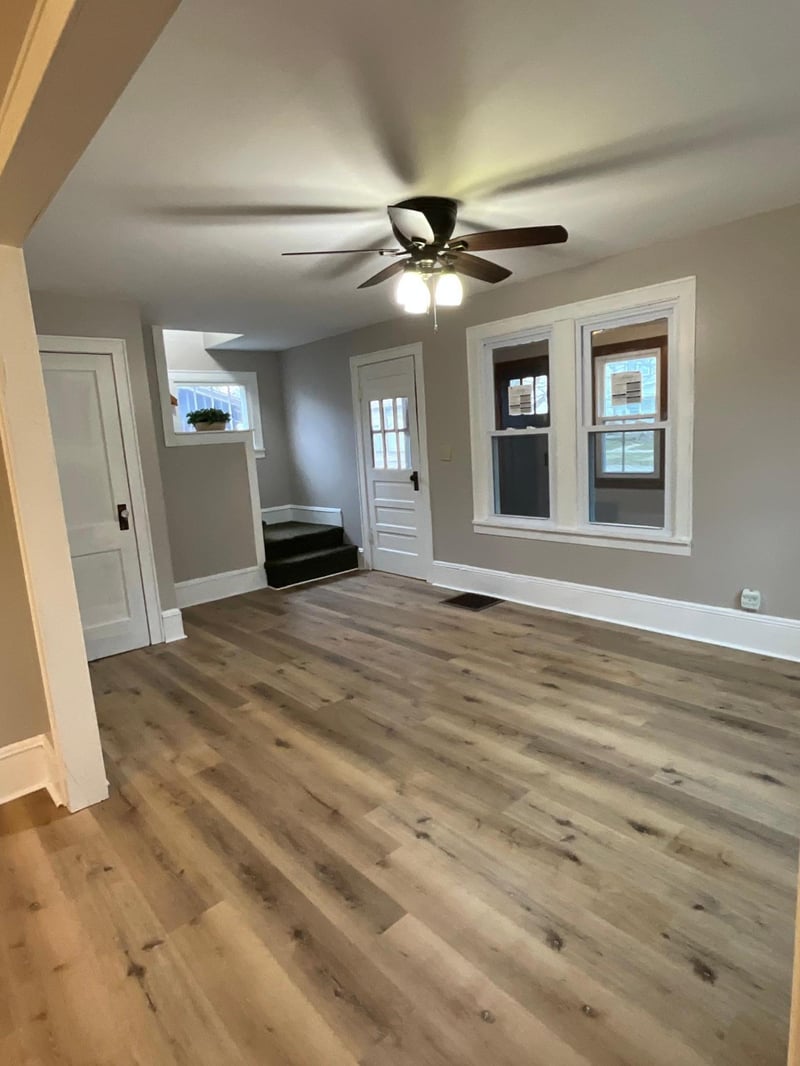 628 Front St, Kenyon, MN 55946