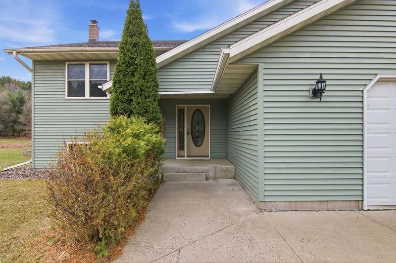 E8228 660th Ave, Elk Mound, WI 54739