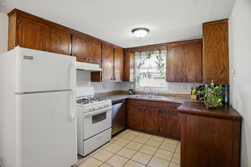 1524 Arlington Ave E, Saint Paul, MN 55106