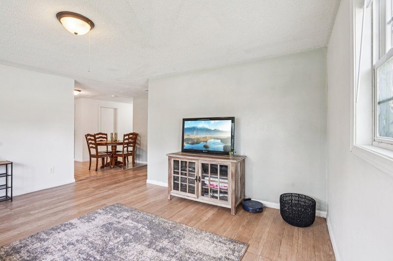 1524 Arlington Ave E, Saint Paul, MN 55106