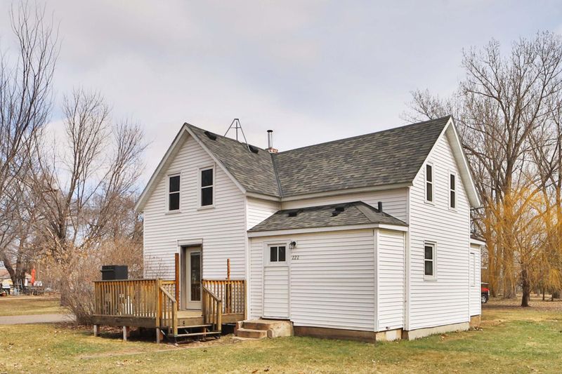 222 2nd Ave S, Bowlus, MN 56314