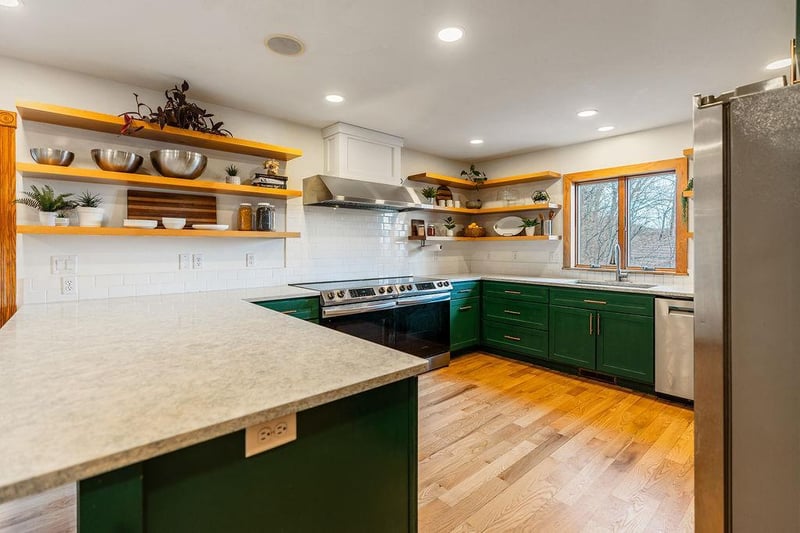 1705 Ohlsun Ct, La Crosse, WI 54601