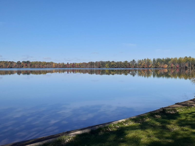 1327 Mahogany St, Braham, MN 55006