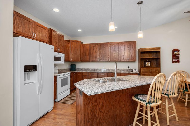 11623 Alpine Dr, Monticello, MN 55362