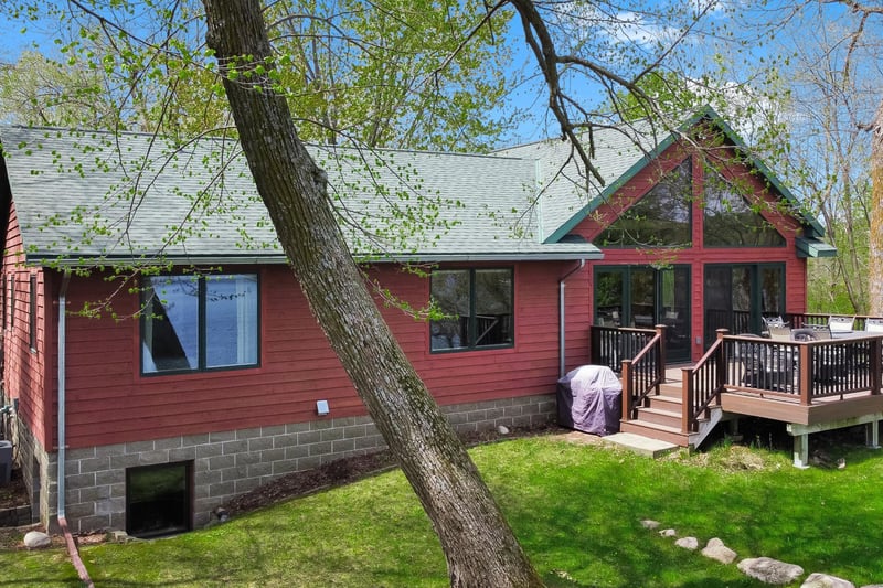 30033 Briorwood Rd, Paynesville, MN 56362