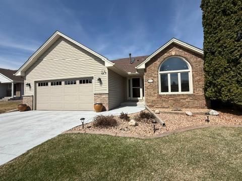 13320 55th Pl N, Plymouth, MN 55442