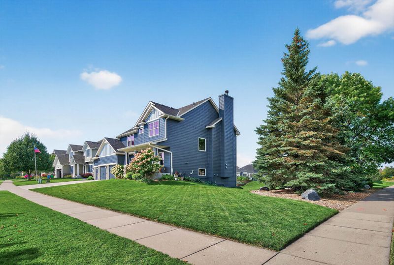 7791 Narcissus Ln N, Maple Grove, MN 55311