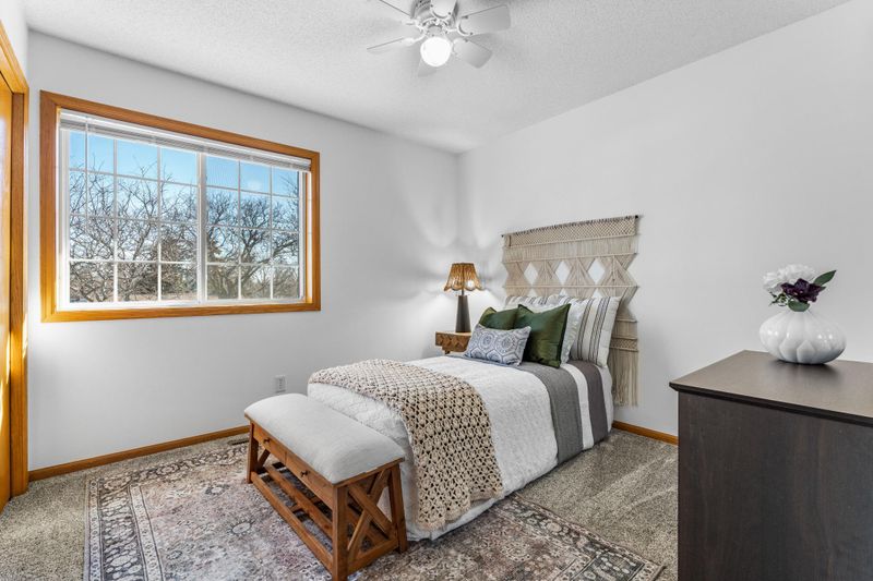 1685 Arlington Ave E, Saint Paul, MN 55106
