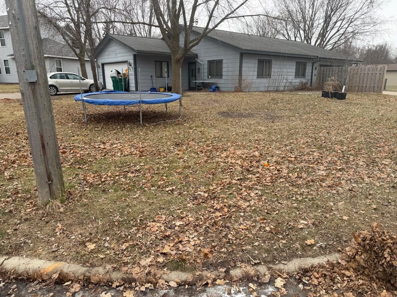 319 Peifer Dr, Litchfield, MN 55355