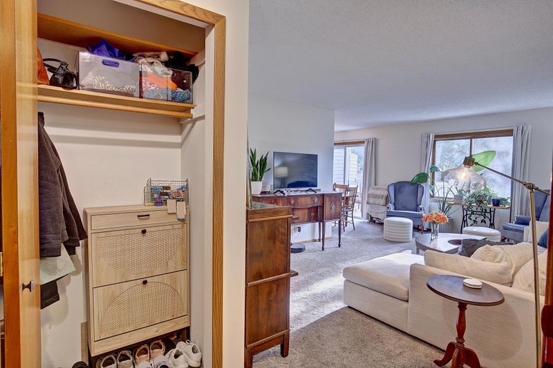 6 Marie Ave E #C, West Saint Paul, MN 55118