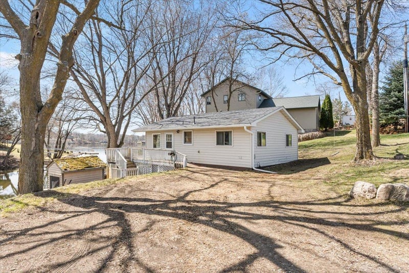 19391 Cedar Island Lake Rd, Richmond, MN 56368