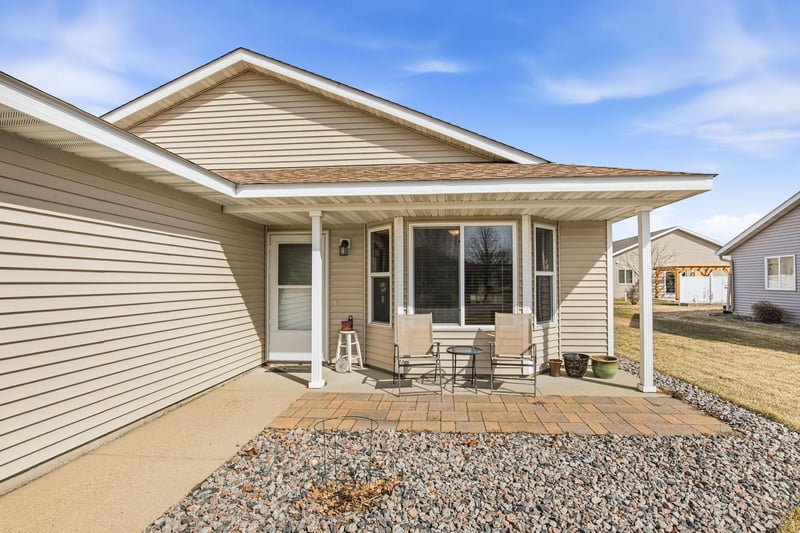 6737 22nd Street Loop N, Saint Cloud, MN 56303