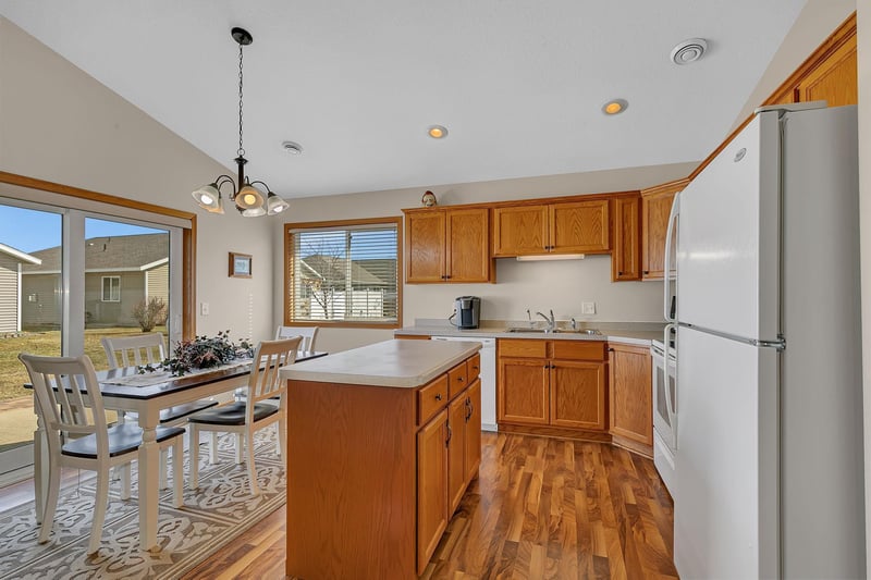 6737 22nd Street Loop N, Saint Cloud, MN 56303