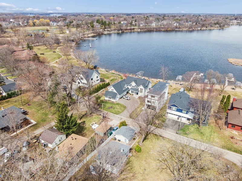 3733 Hickory Rd, Excelsior, MN 55331