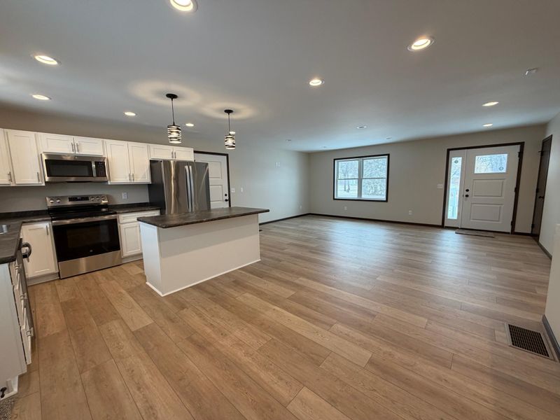 2030 Nelson Dr, Thief River Falls, MN 56701