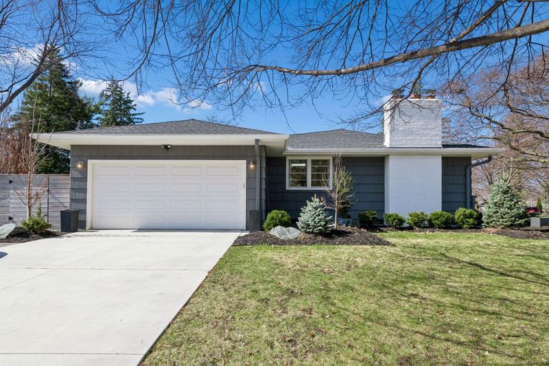 5121 Valley View Rd, Edina, MN 55436