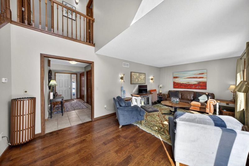 418 Meadow Run Dr SW, Rochester, MN 55902