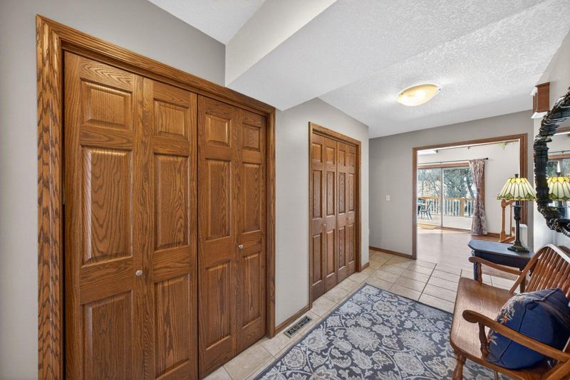 418 Meadow Run Dr SW, Rochester, MN 55902