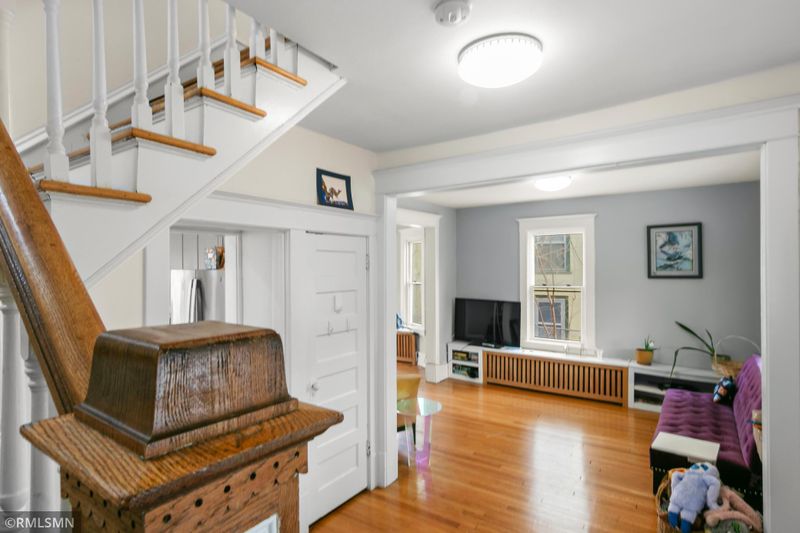 1145 Hague Ave, Saint Paul, MN 55104