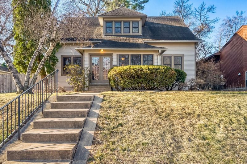 201 W 48th St, Minneapolis, MN 55419