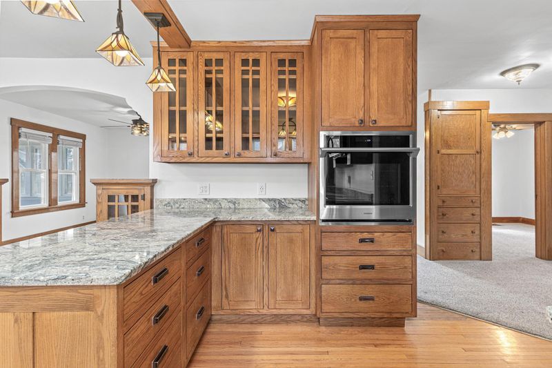 816 1st St SW, Faribault, MN 55021