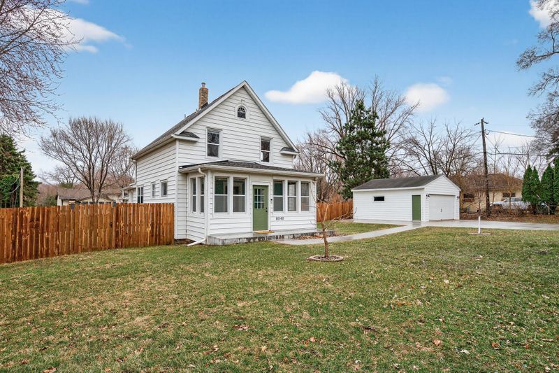 8040 Sunkist Blvd, Brooklyn Park, MN 55444