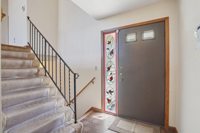 15809 Harmony Way Ct, Apple Valley, MN 55124