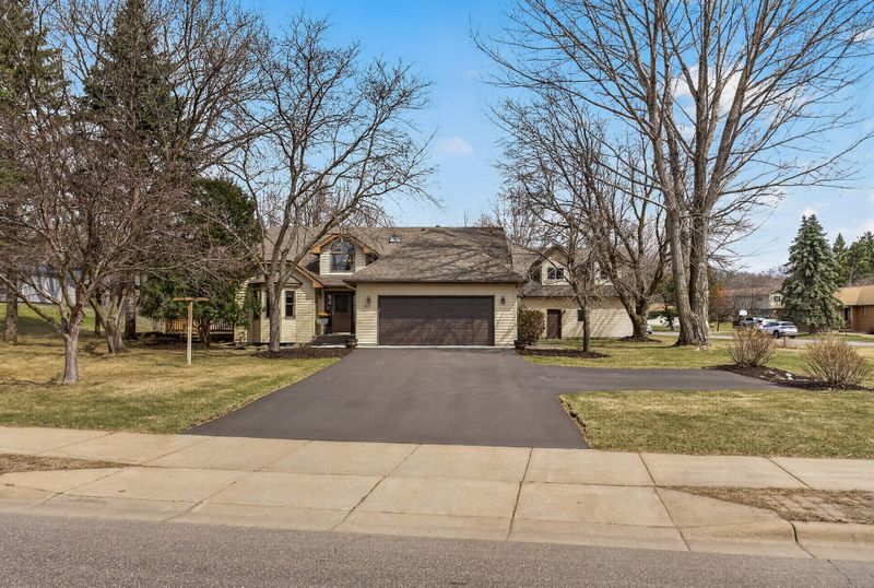 11955 Highland Rd NW, Elk River, MN 55330
