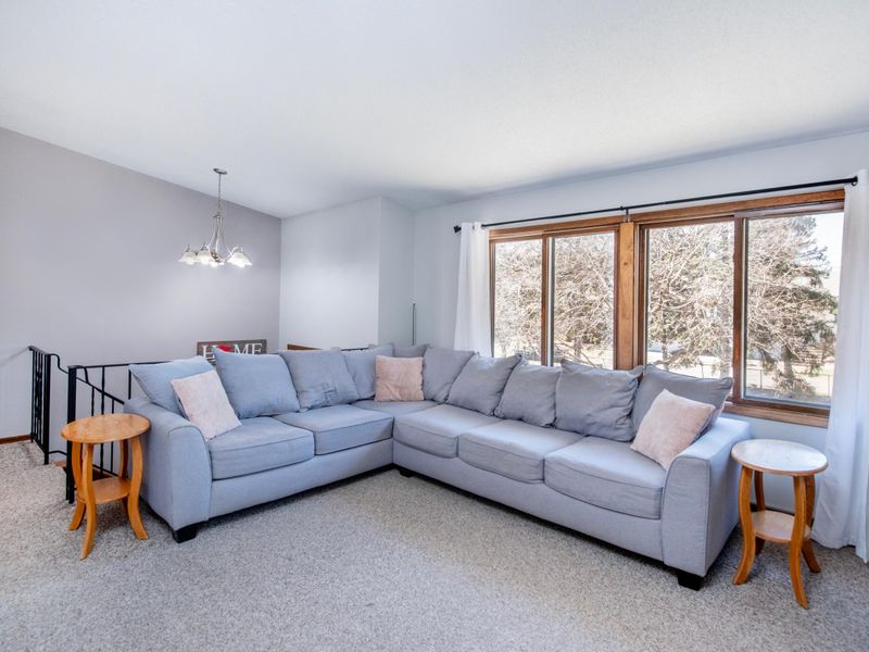 4228 Bridgewood Ter, Vadnais Heights, MN 55127