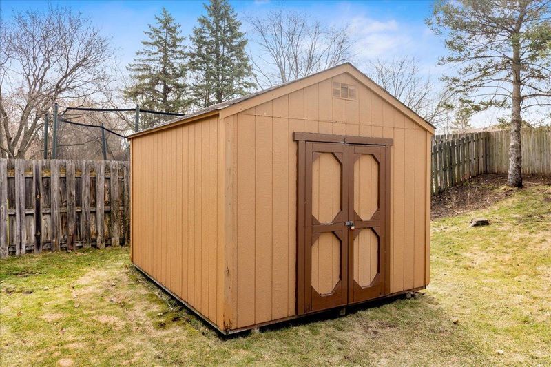 3807 Riverton Ave, Eagan, MN 55122