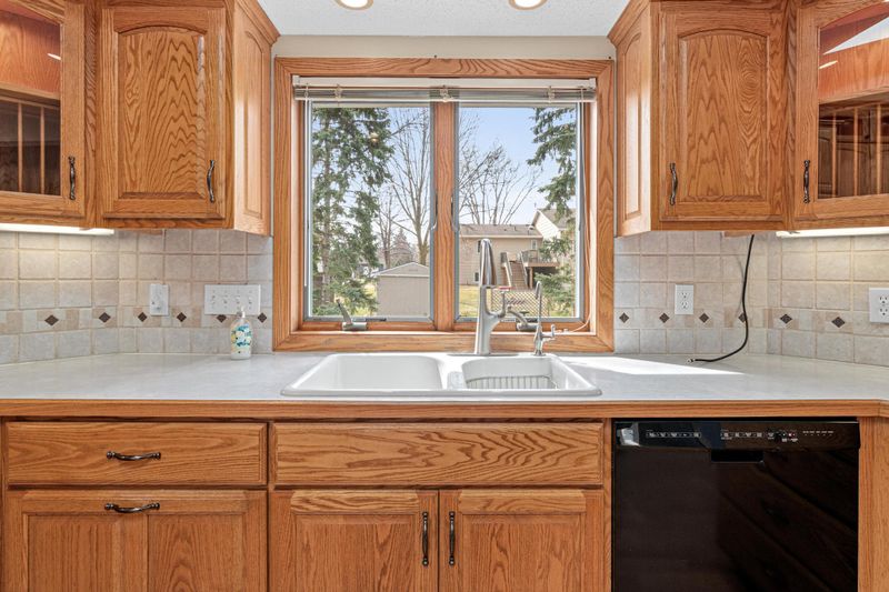 12465 90th Pl N, Maple Grove, MN 55369