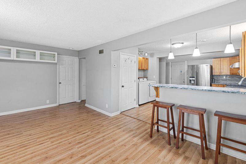 8155 Wentworth Ave S, Bloomington, MN 55420