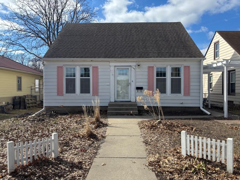 1108 California Ave W, Saint Paul, MN 55108