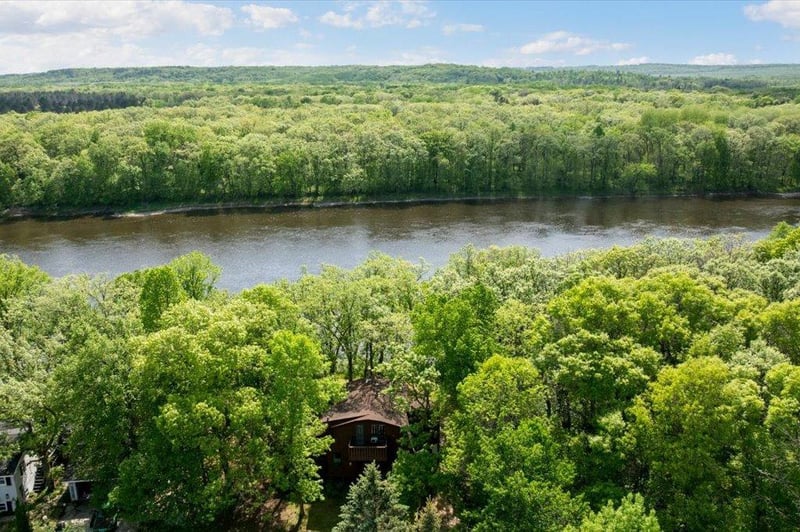 2811 Mississippi Shores Rd, Fort Ripley, MN 56449