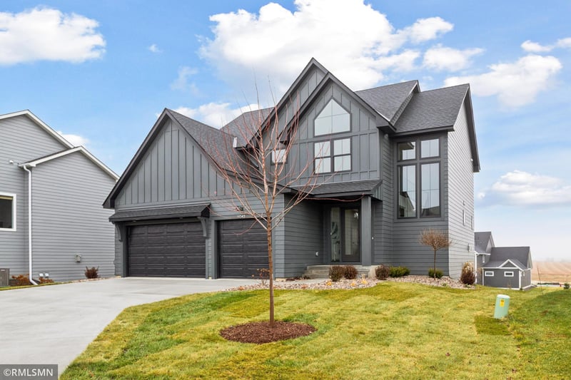 5042 Airlake Draw, Woodbury, MN 55129